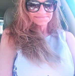 Meet your Posher, Jana